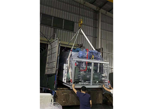 A case of a 10 ton flake ice machine in a fishery company